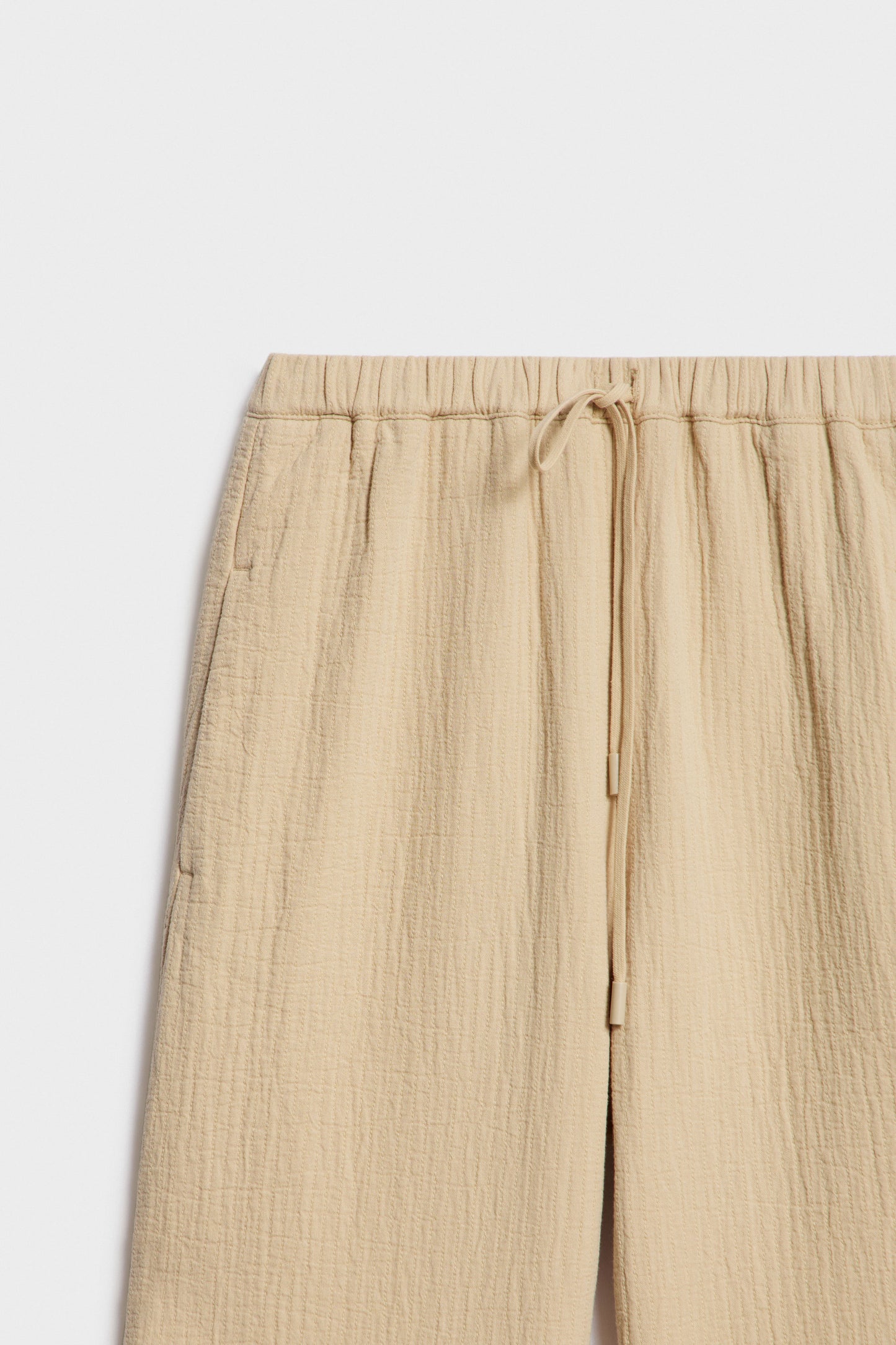 LIGHT BEIGE