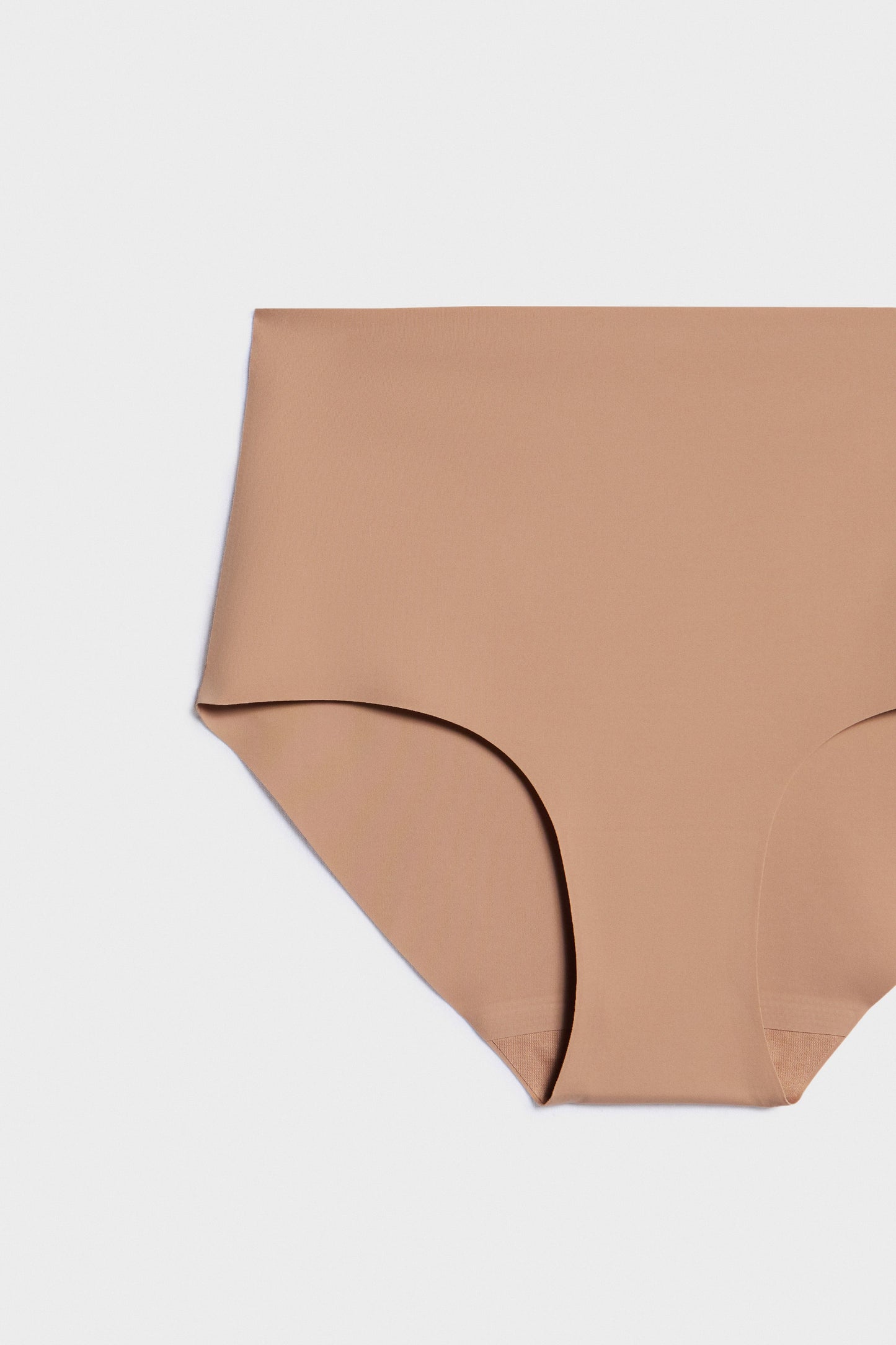 NUDE BEIGE