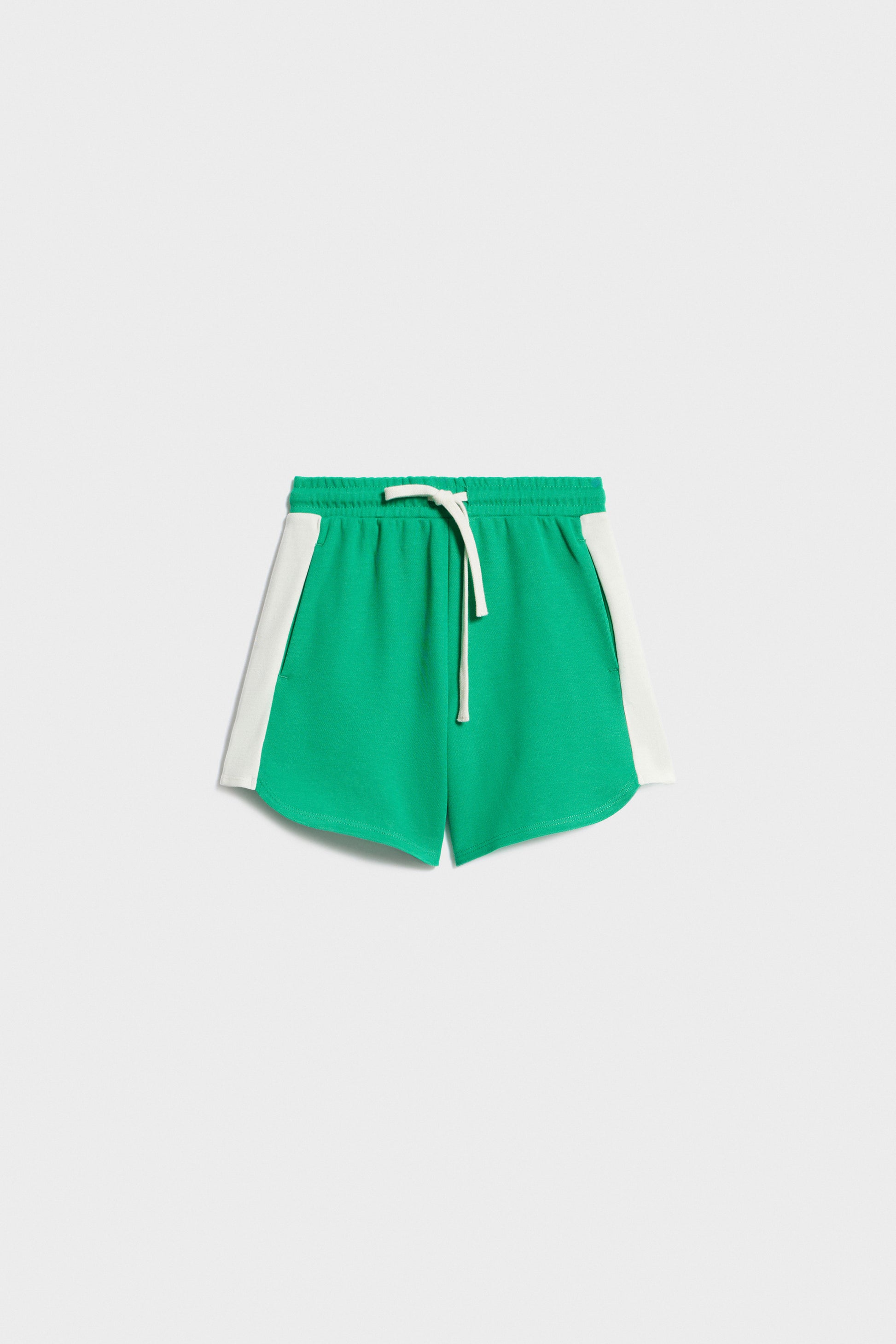 BRIGHT GREEN