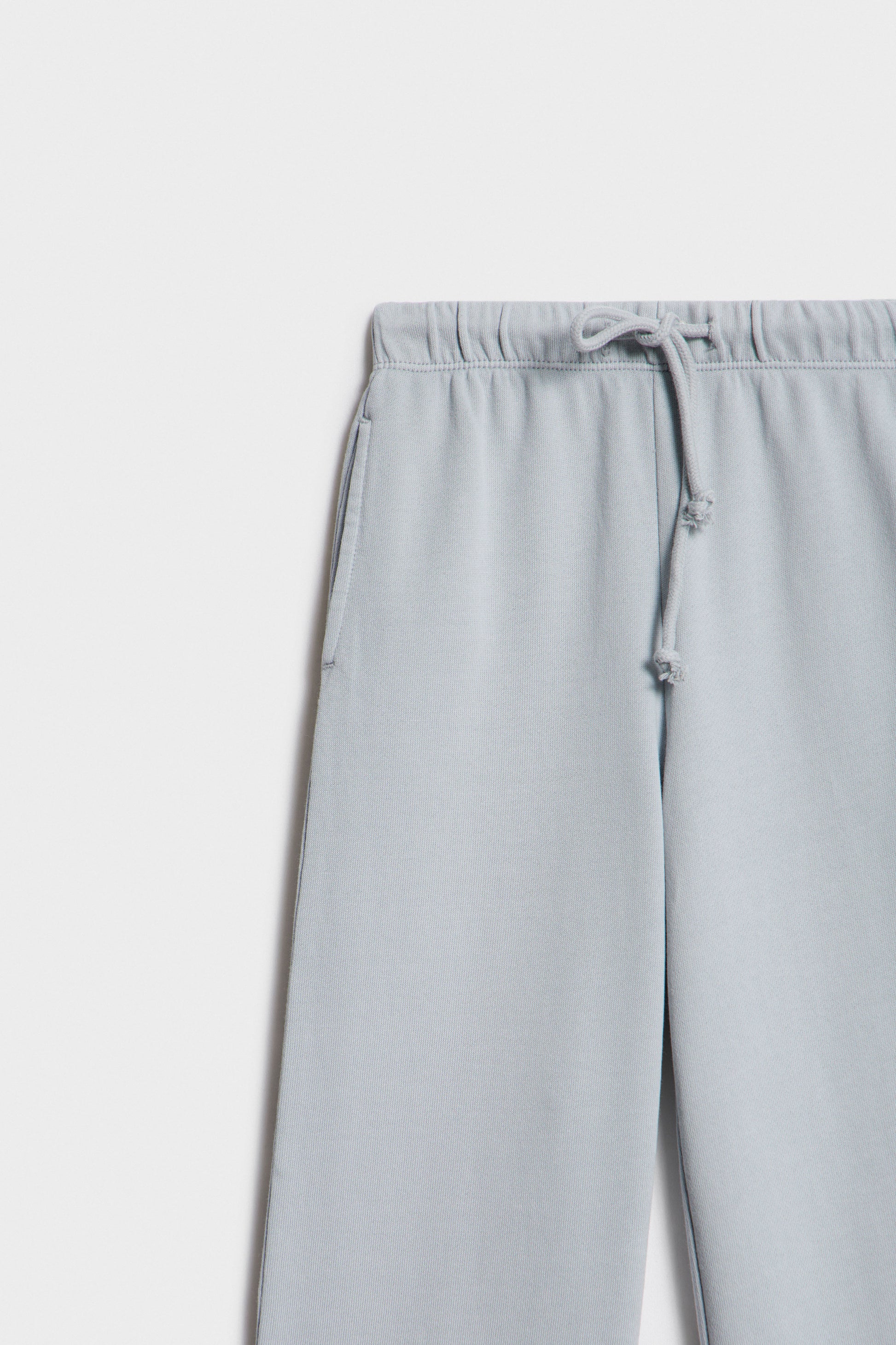 GREY BLUE