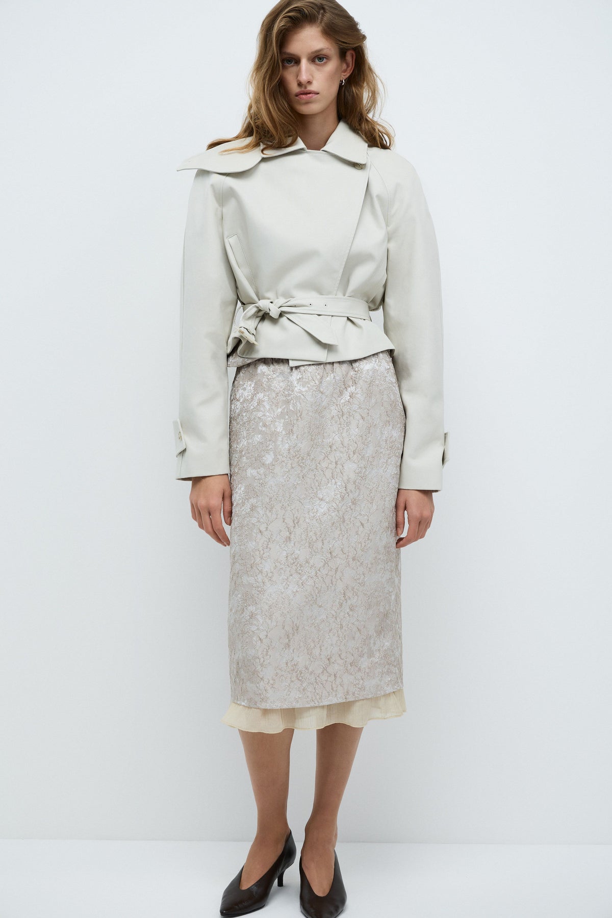 WHITE/BEIGE