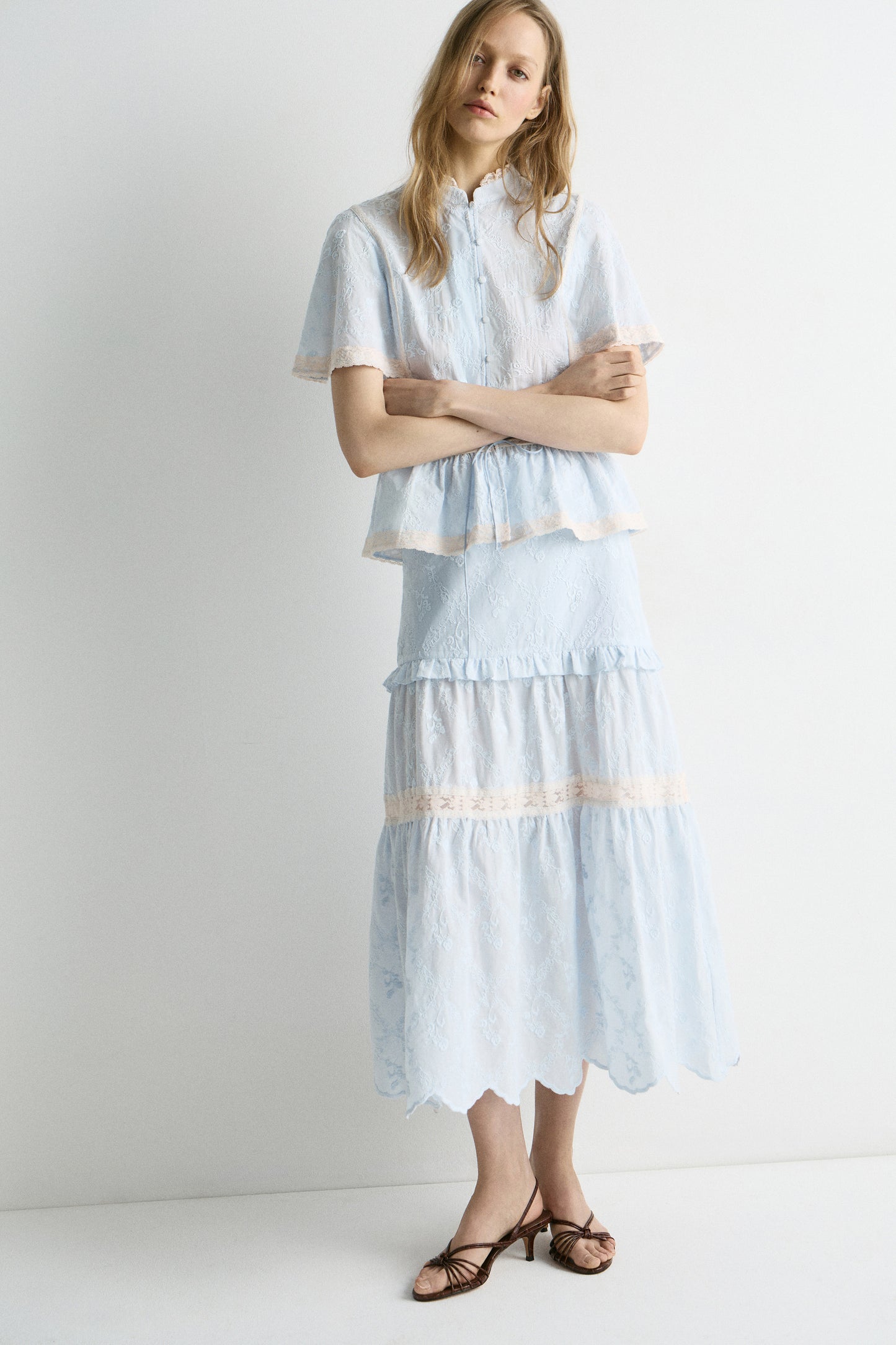 LIGHT BLUE
