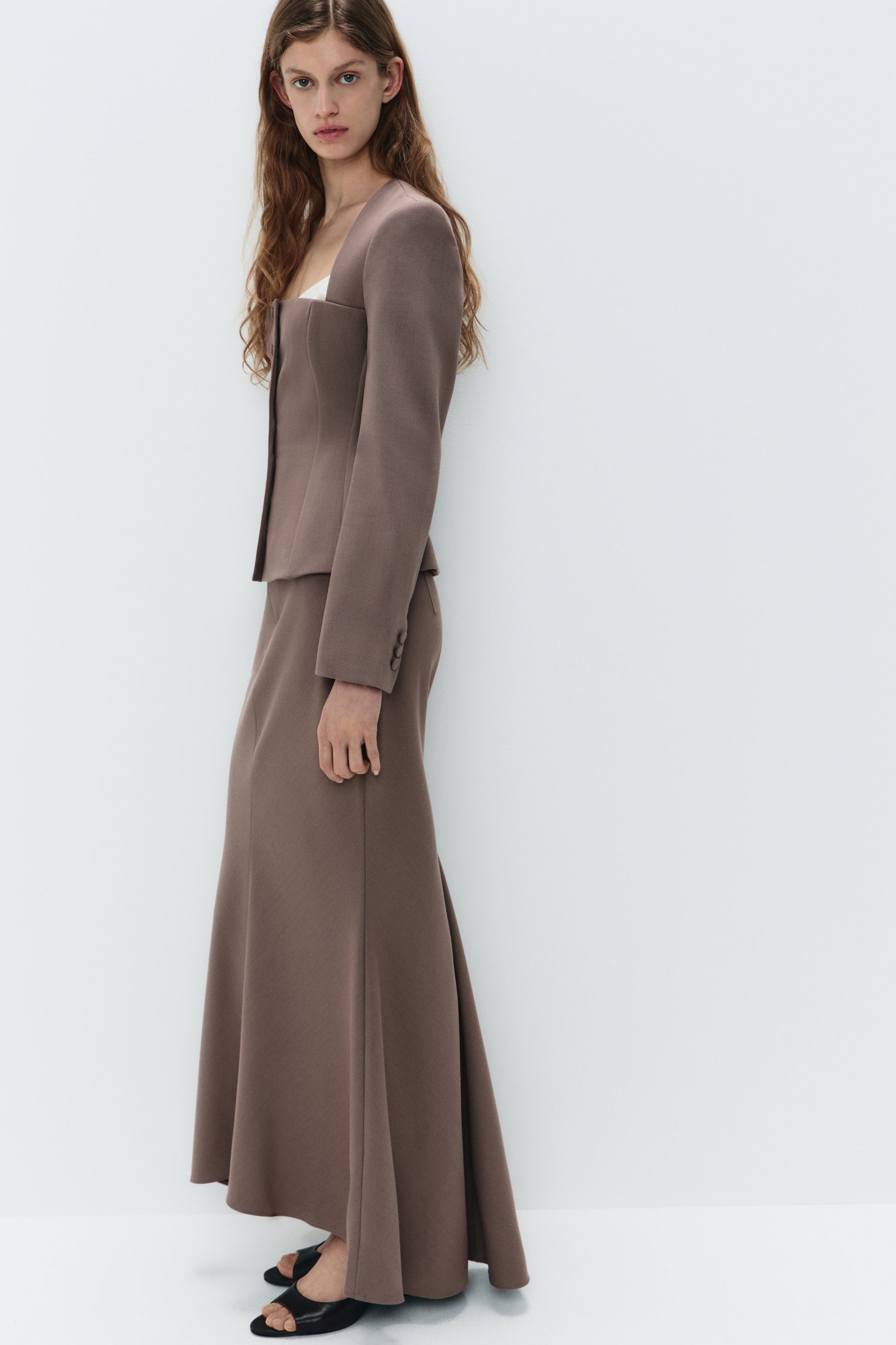 GRAY BROWN