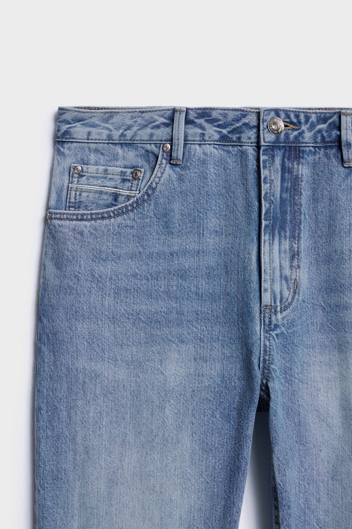 VINTAGE BLUE