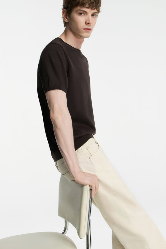DARK BROWN