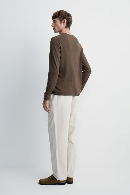 GRAY BROWN
