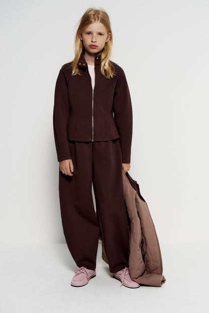DARK BROWN