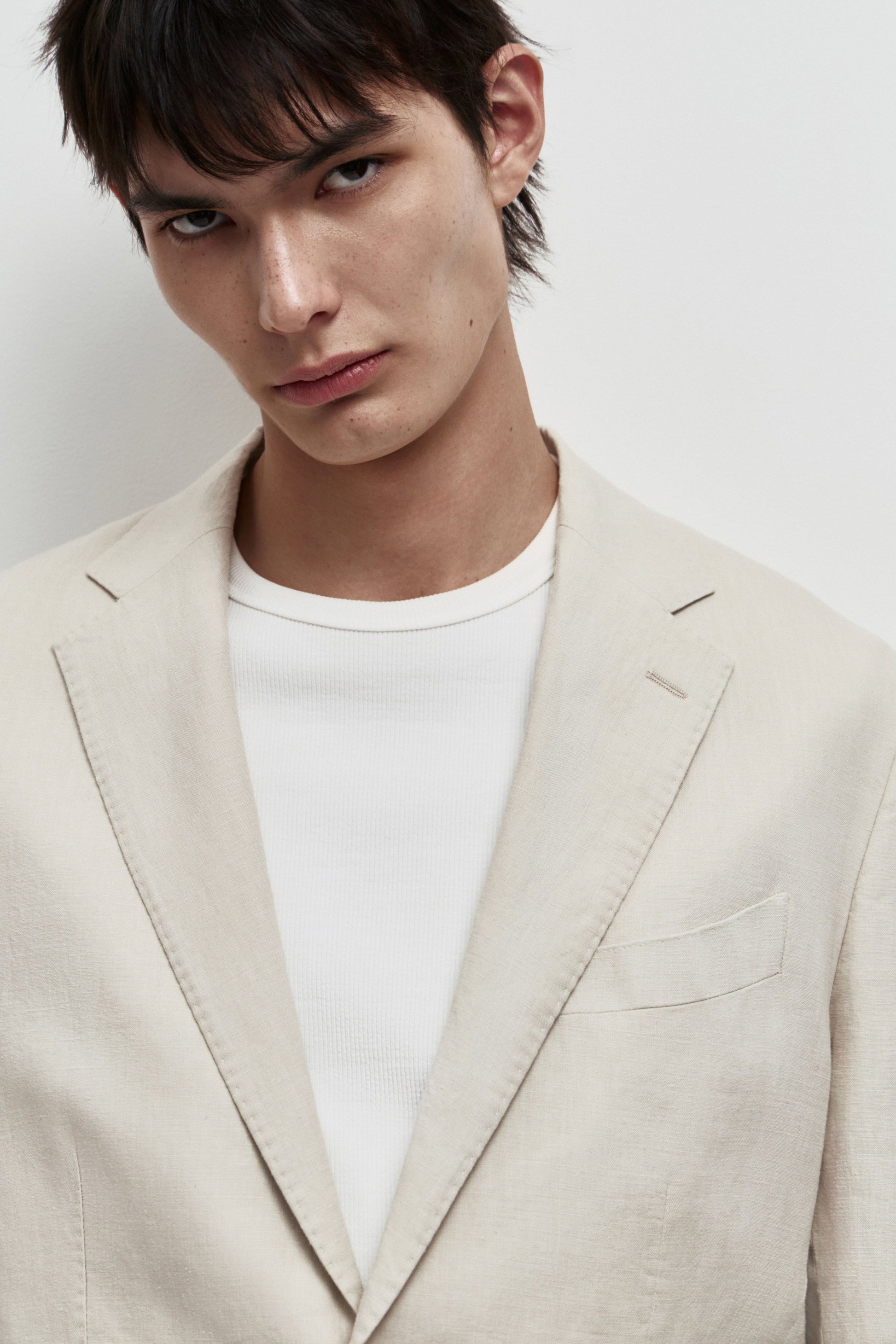 LIGHT BEIGE