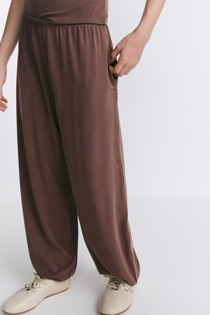 DARK BROWN