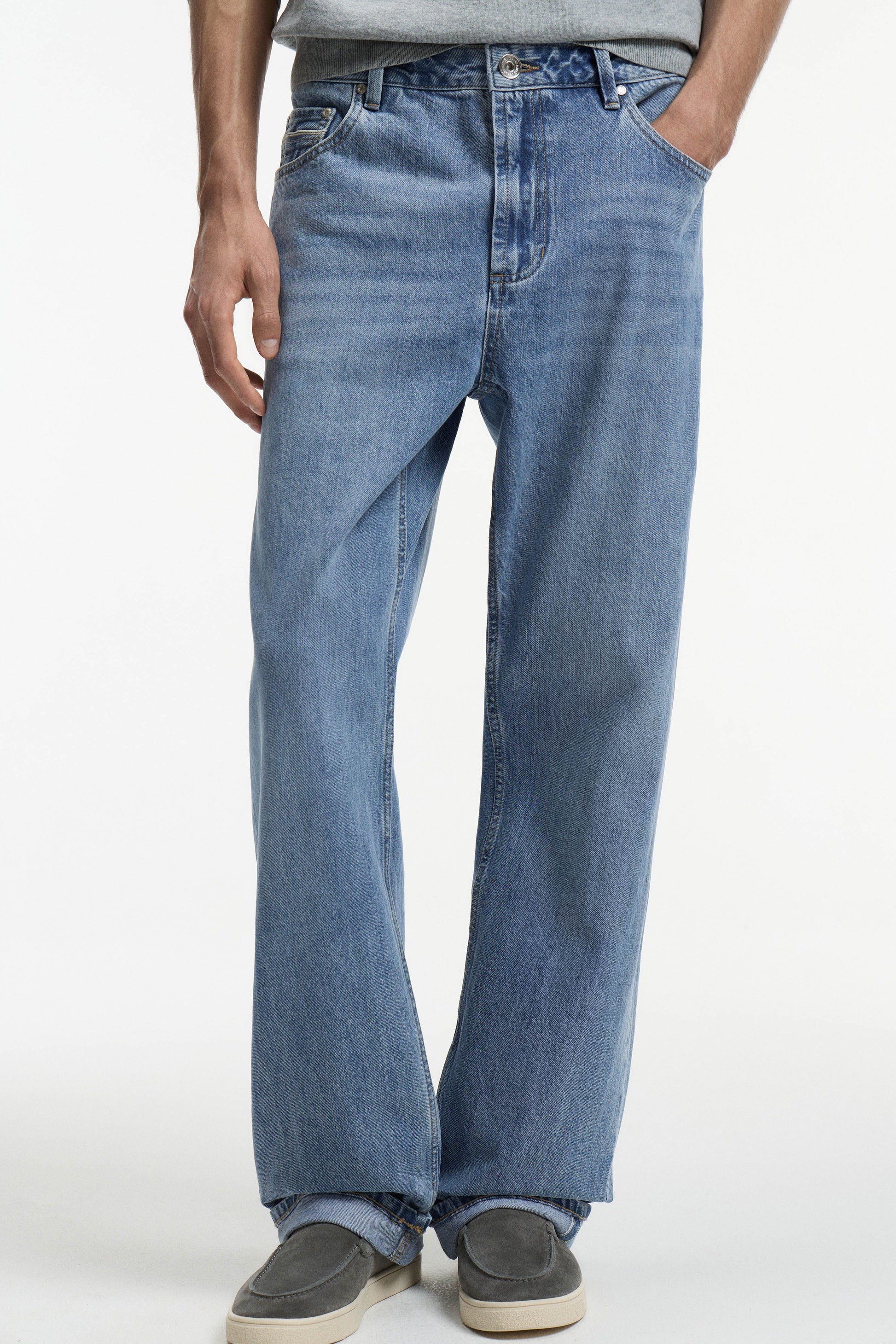 VINTAGE BLUE