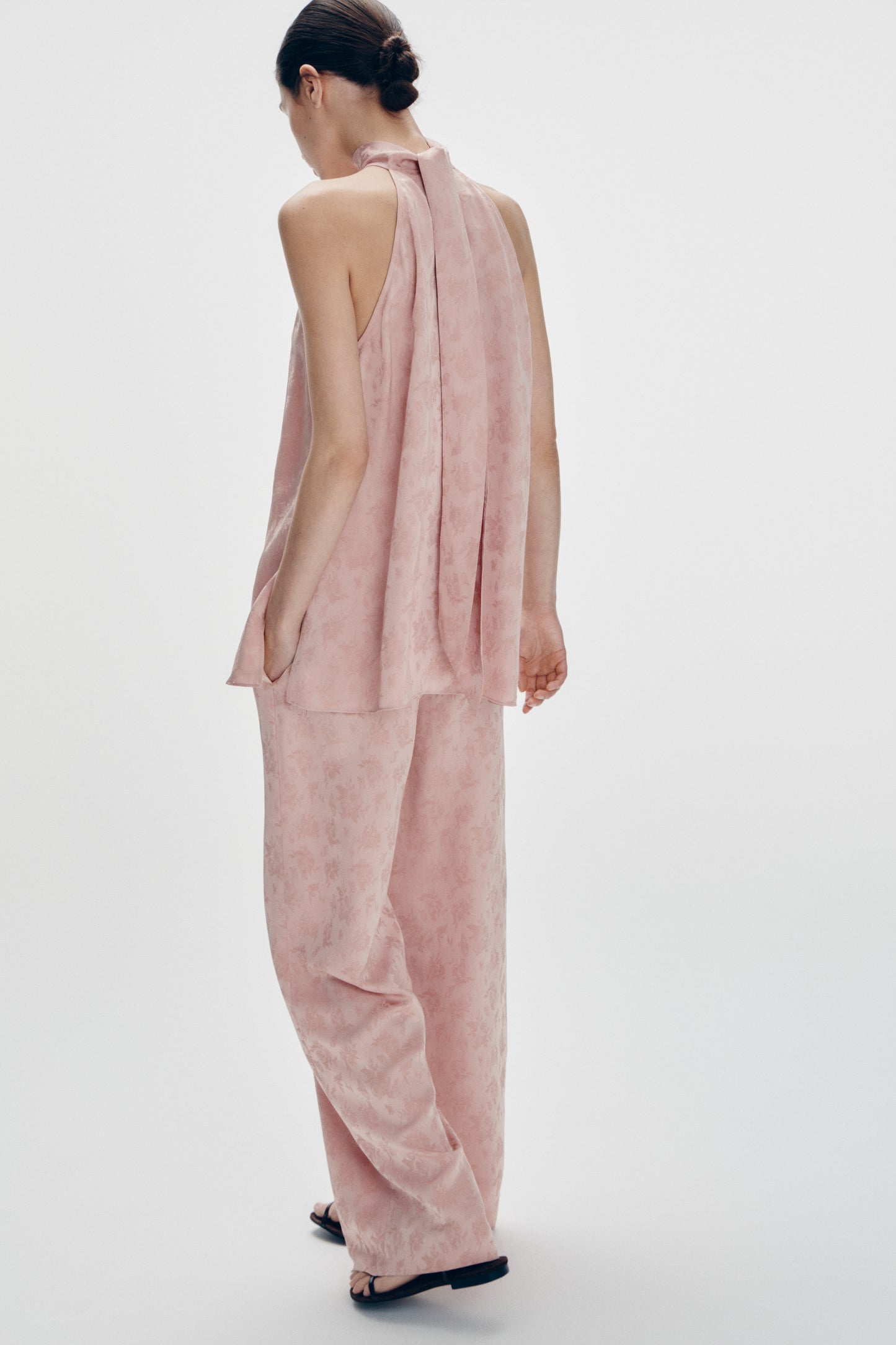 NUDE PINK