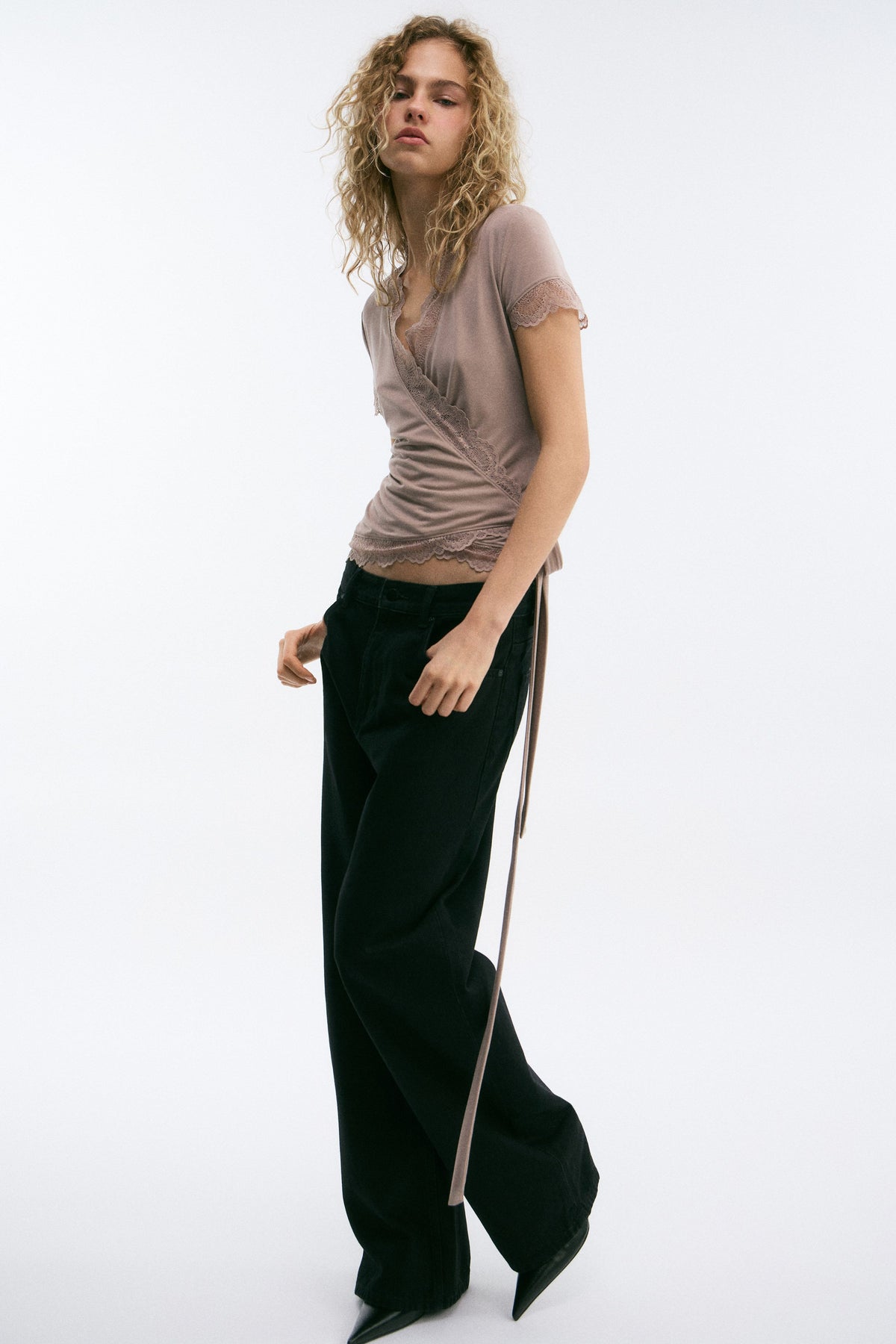 DARK BEIGE