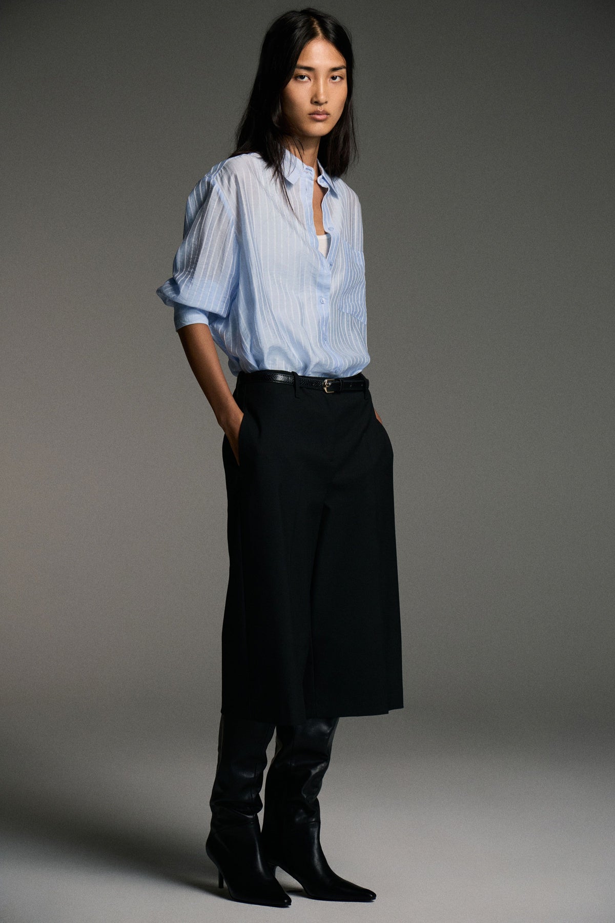 WHITE/BLUE
