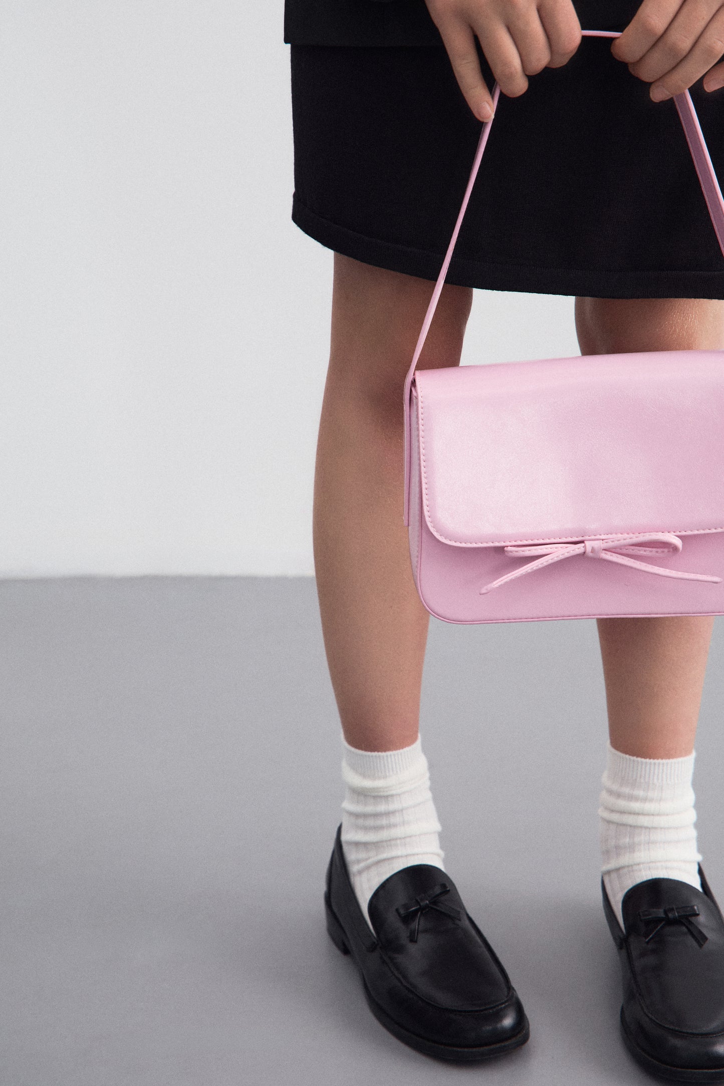 LIGHT PINK