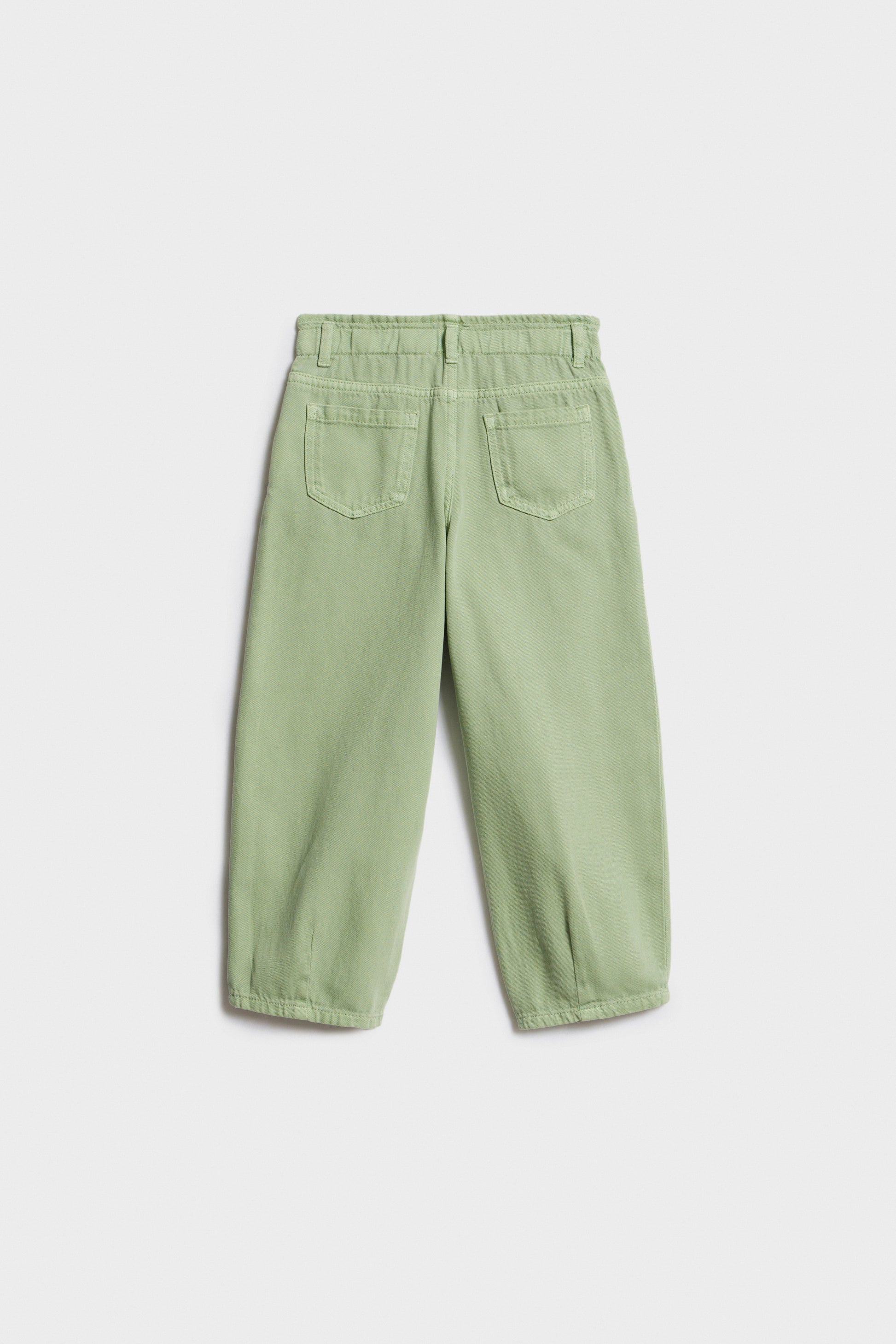 LIGHT GREEN