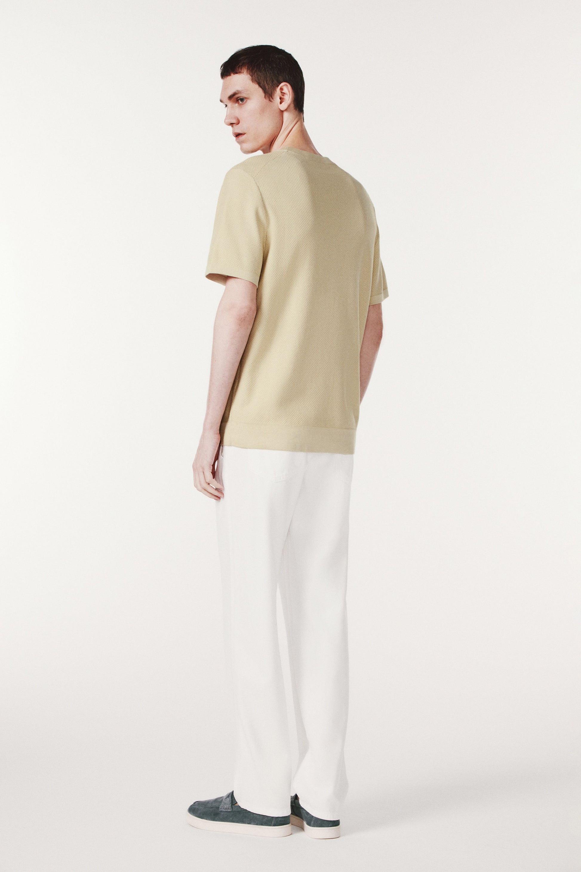 LIGHT OLIVE