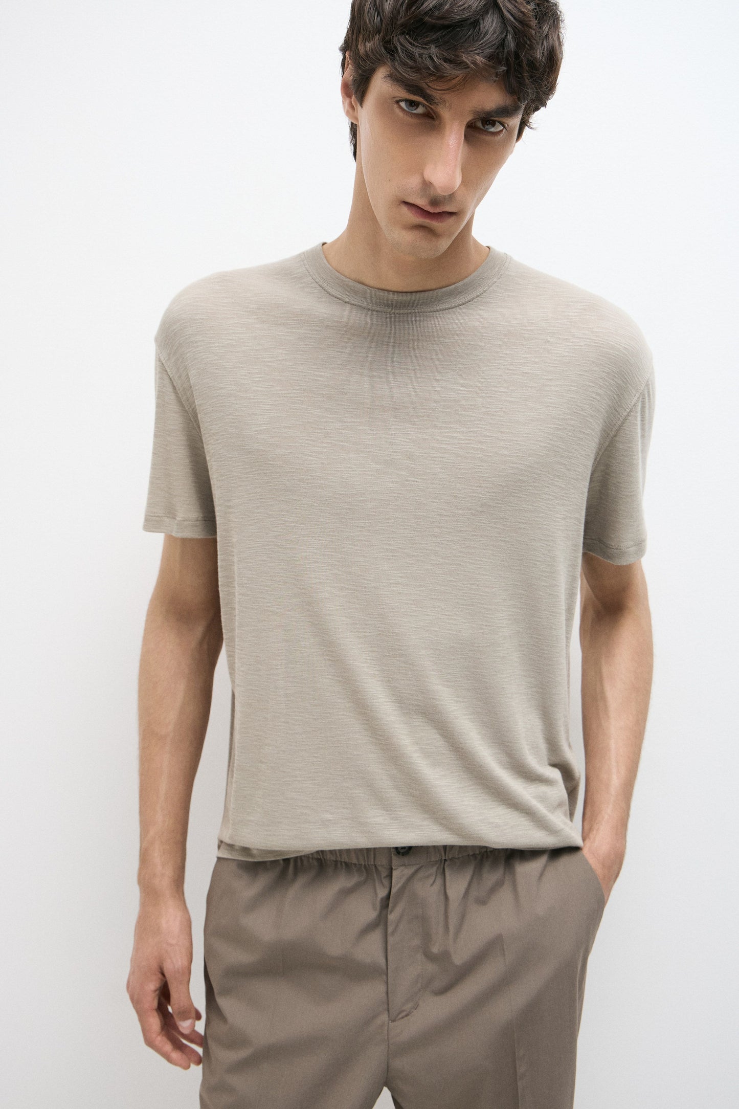 GREY BEIGE