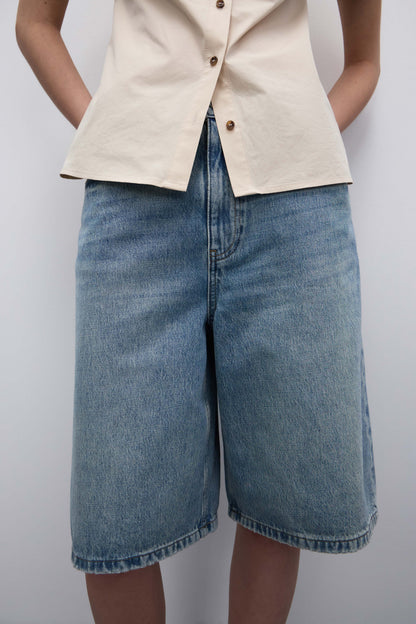 ANTIQUE BLUE