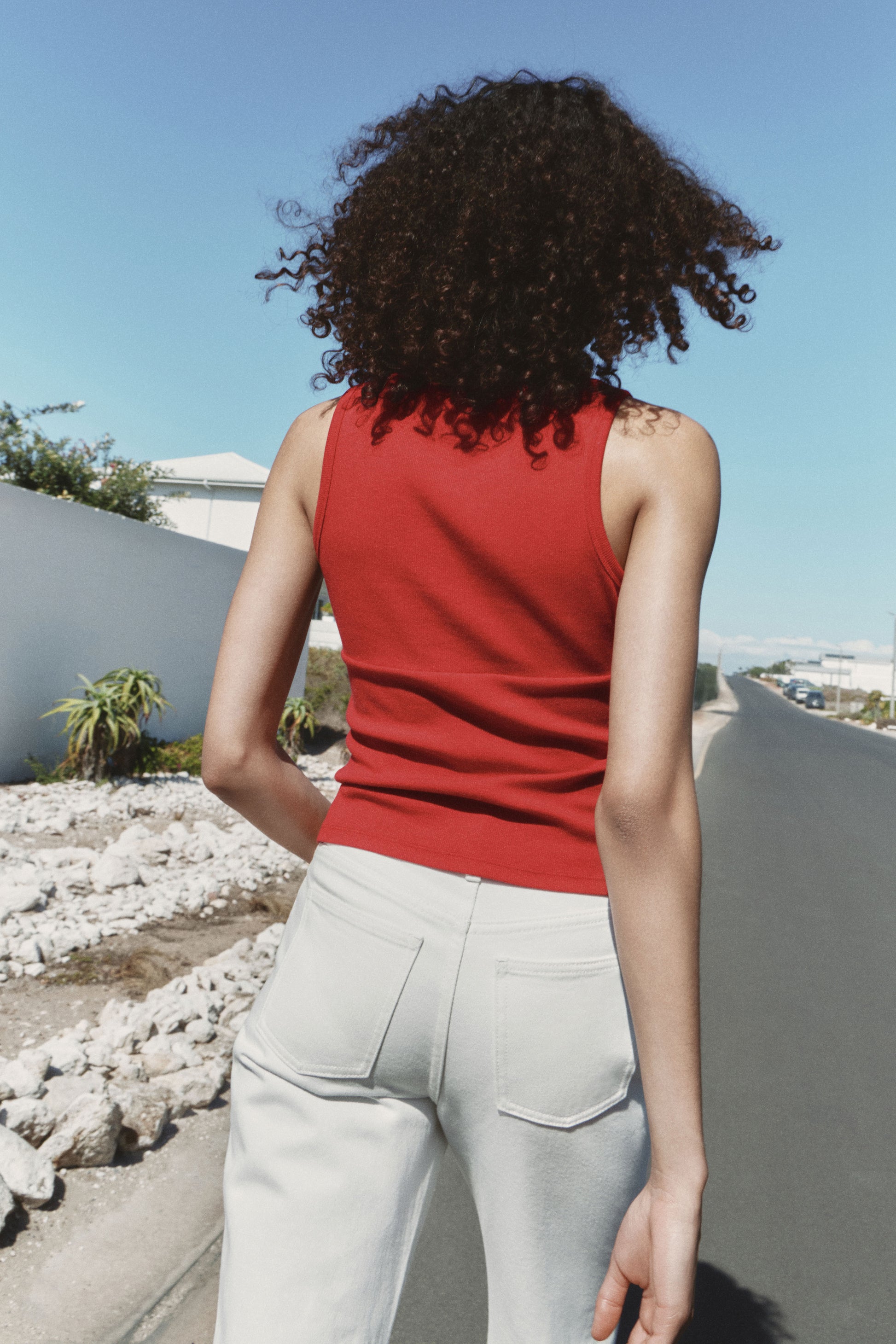 DARK RED