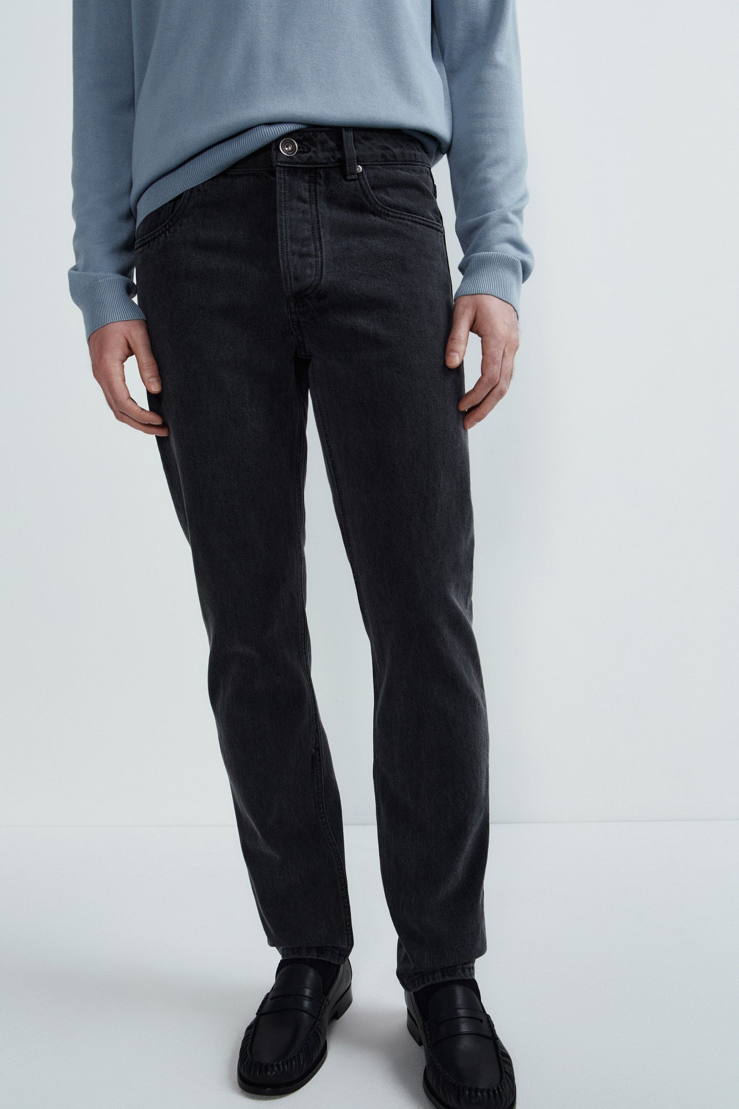 ARCTIC GREY