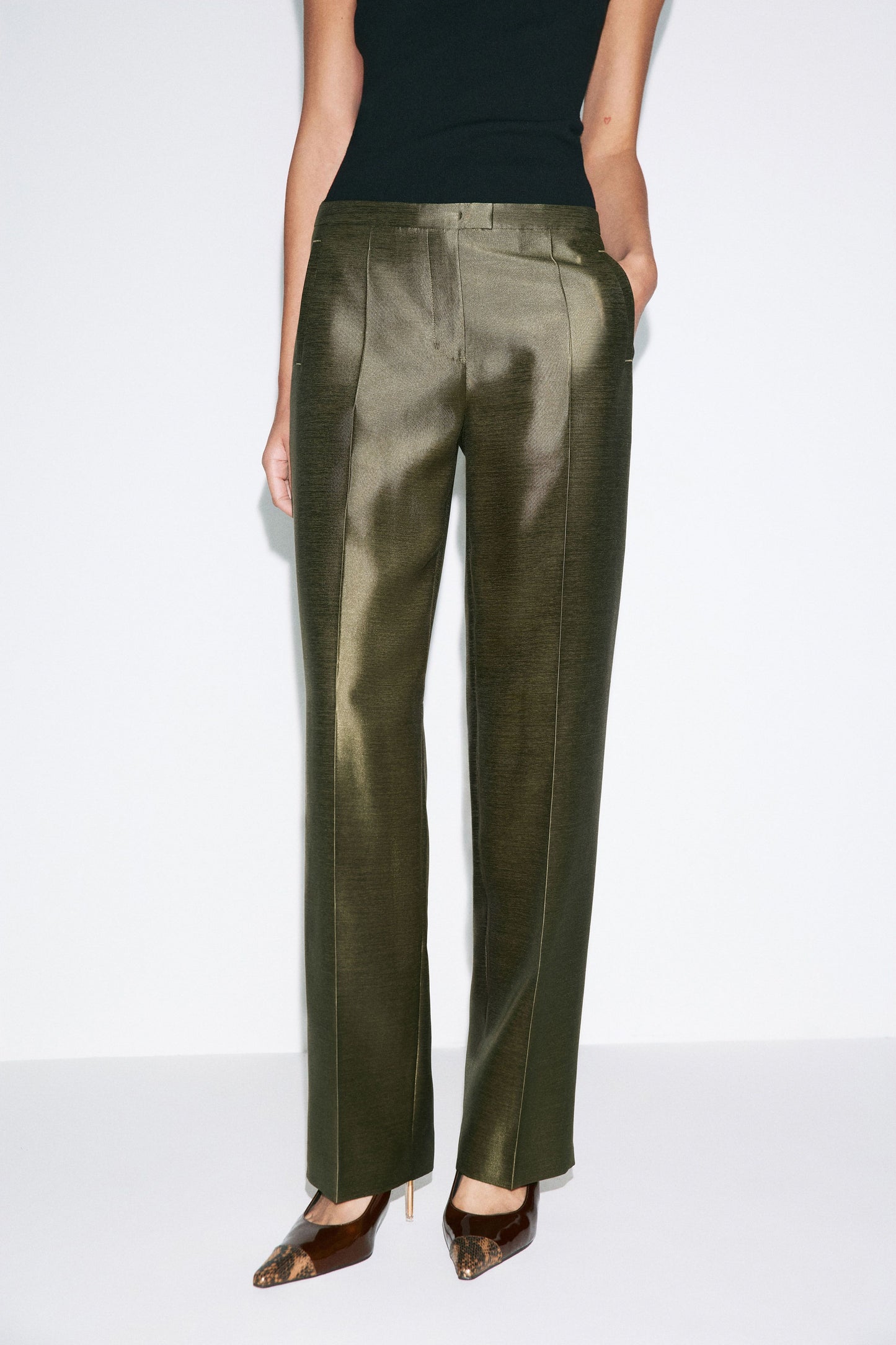 DARK KHAKI