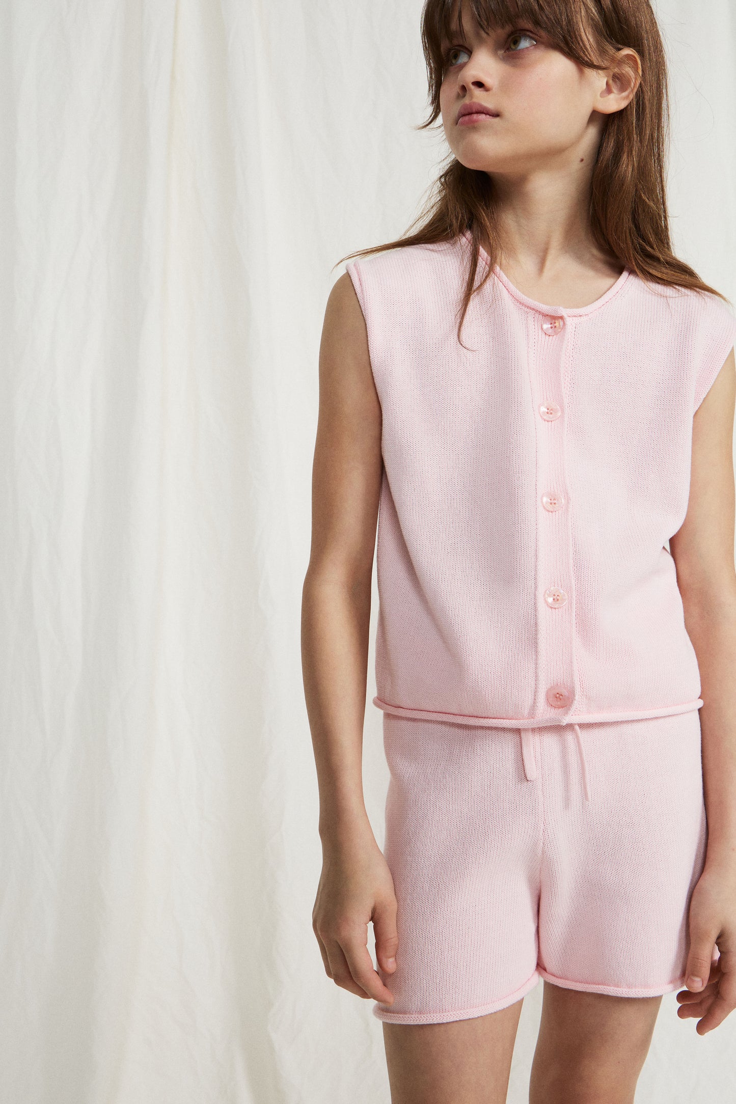 LIGHT PINK