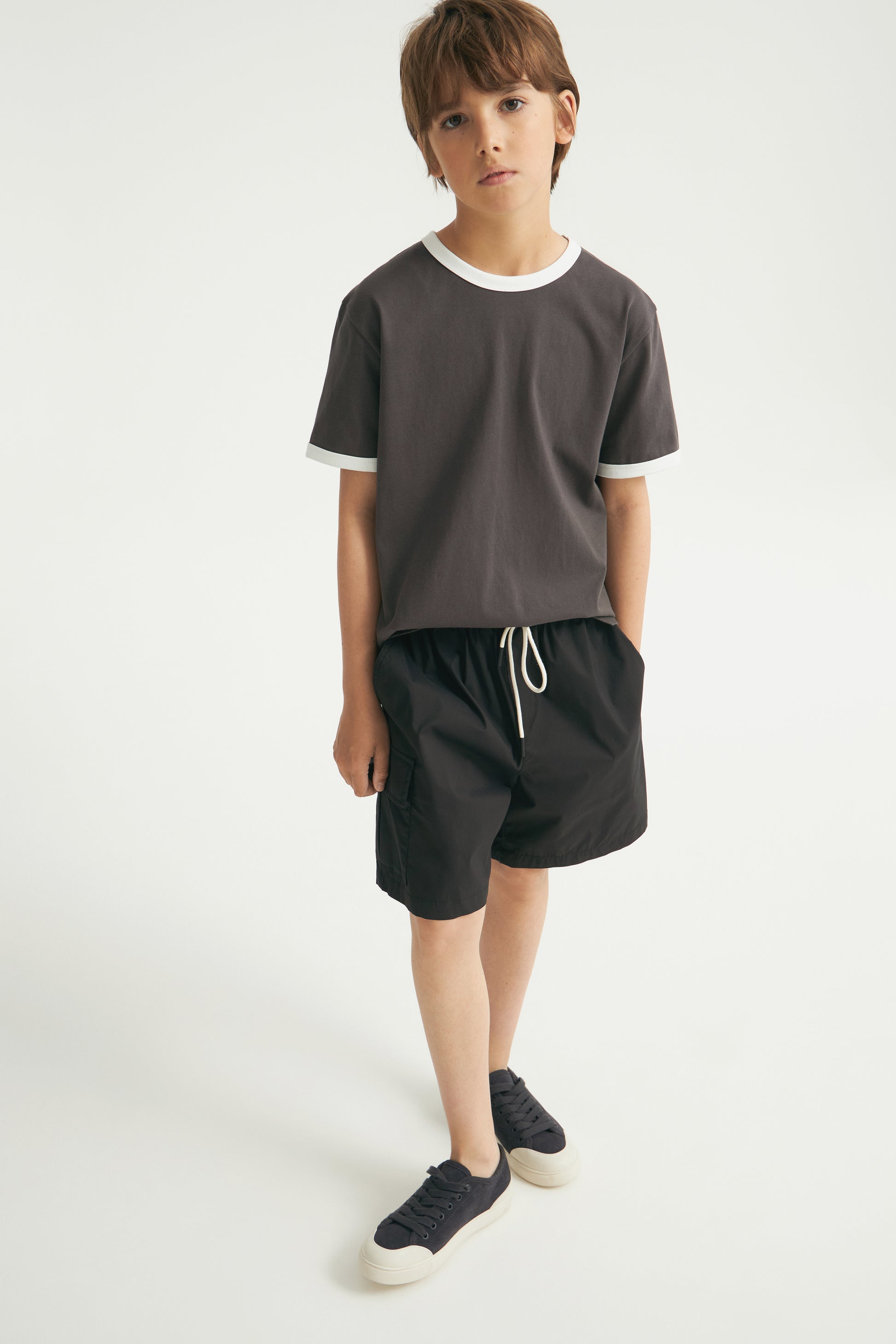 DARK GREY