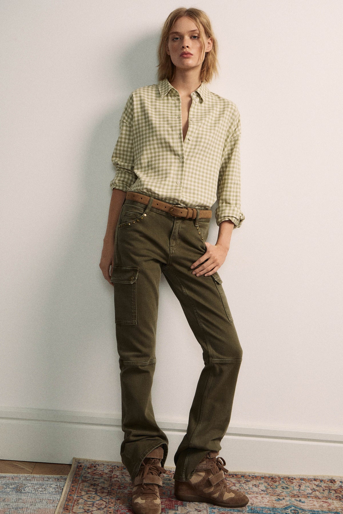 GREY/GREEN