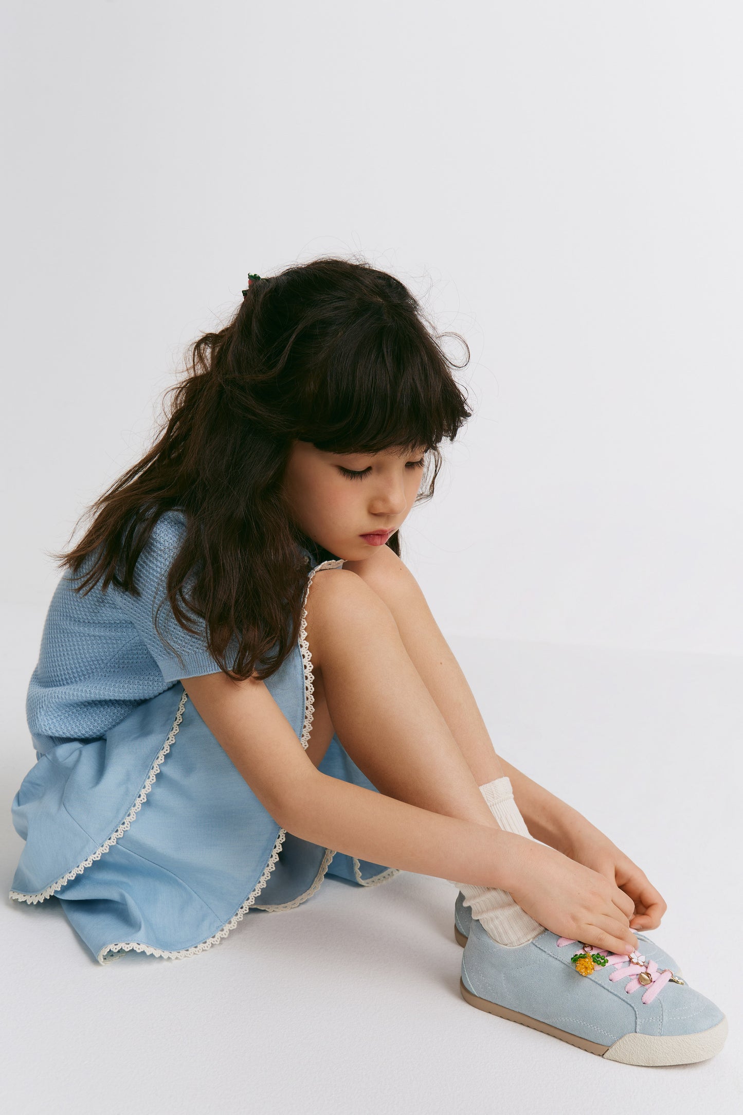 LIGHT BLUE