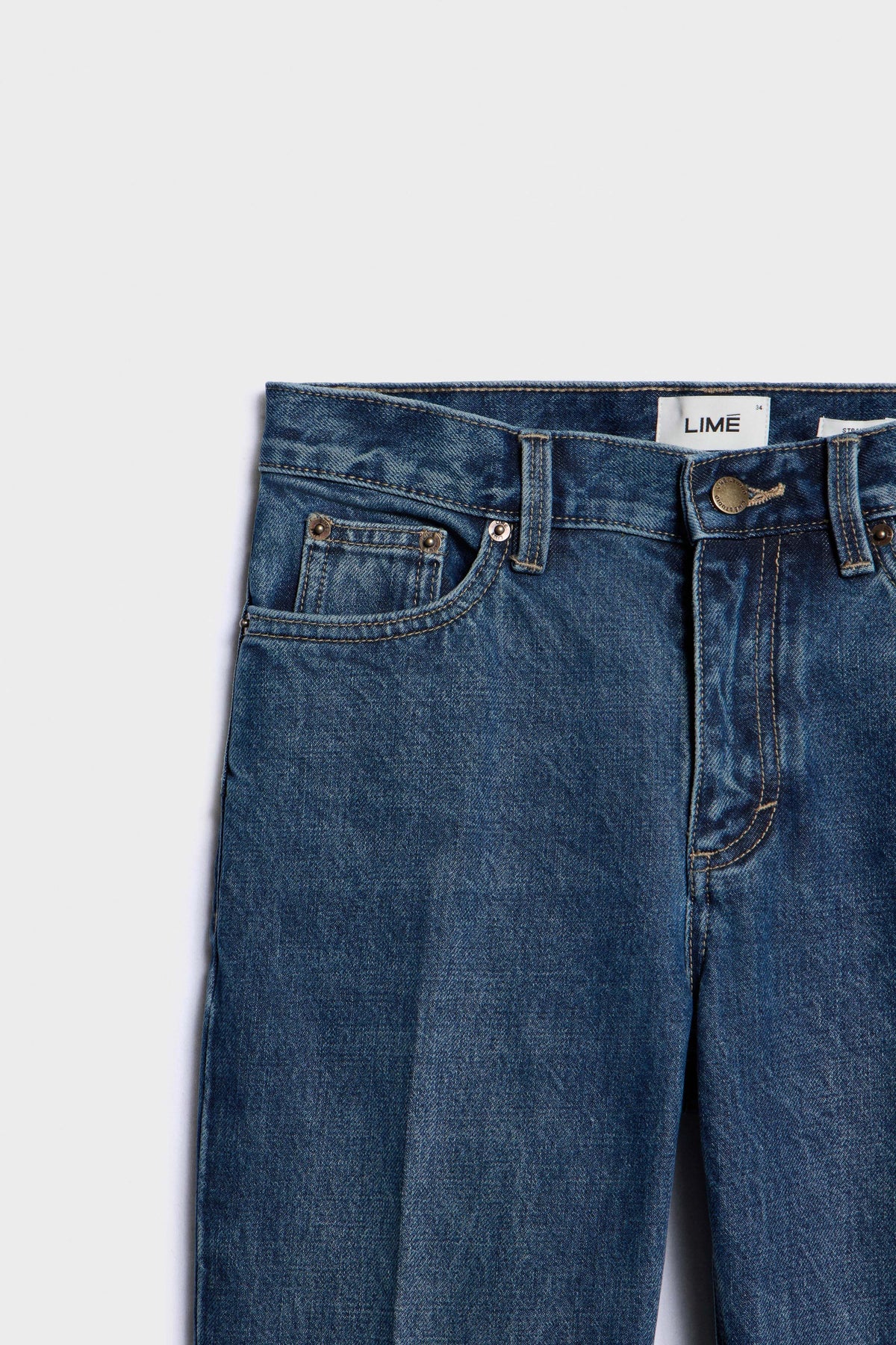 VINTAGE BLUE