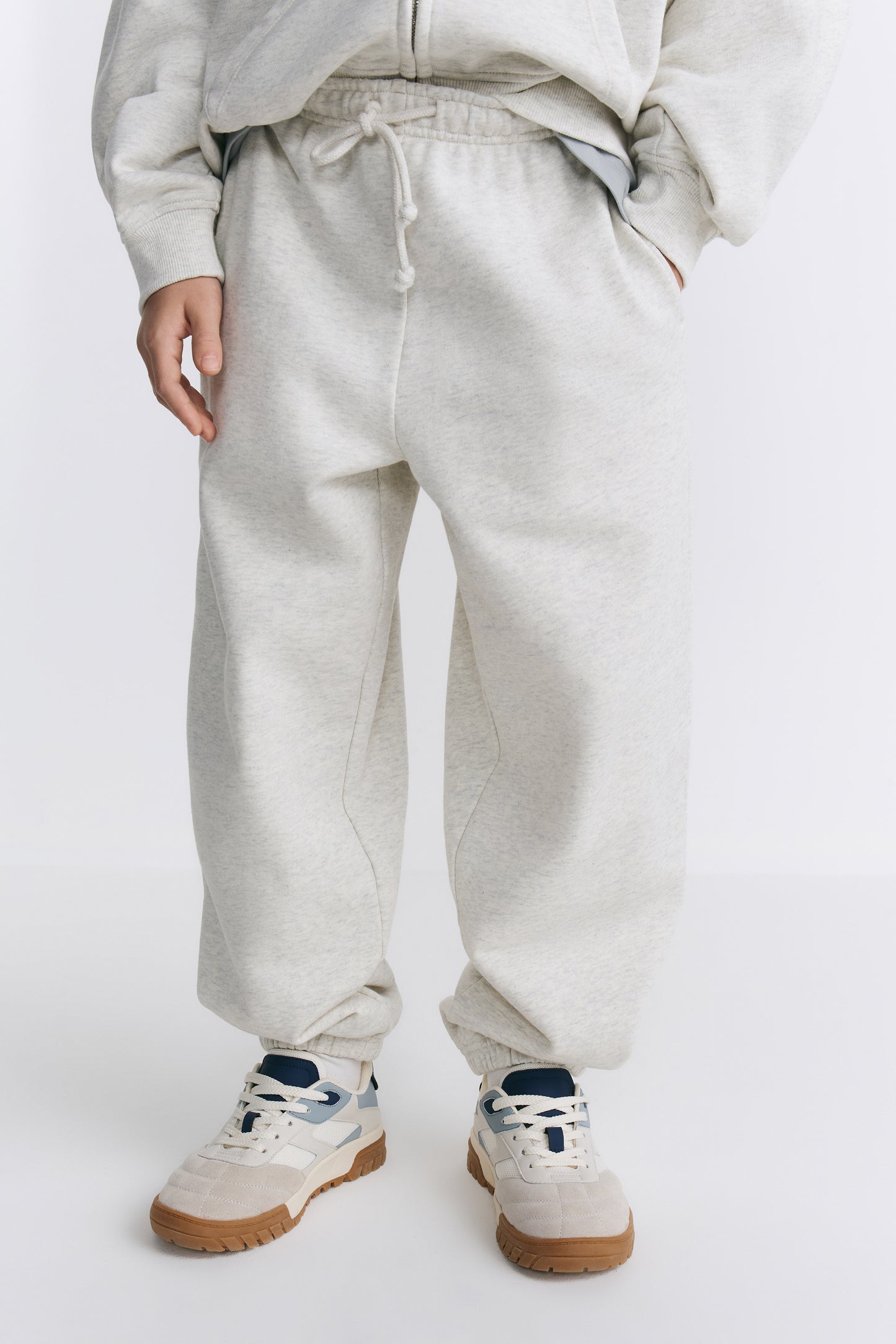 LIGHT GREY MELANGE