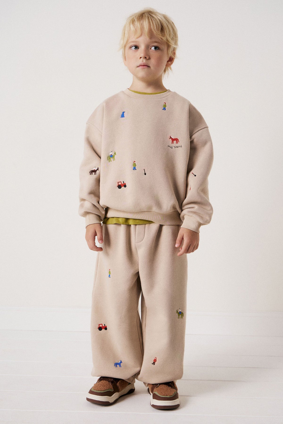 LIGHT BEIGE