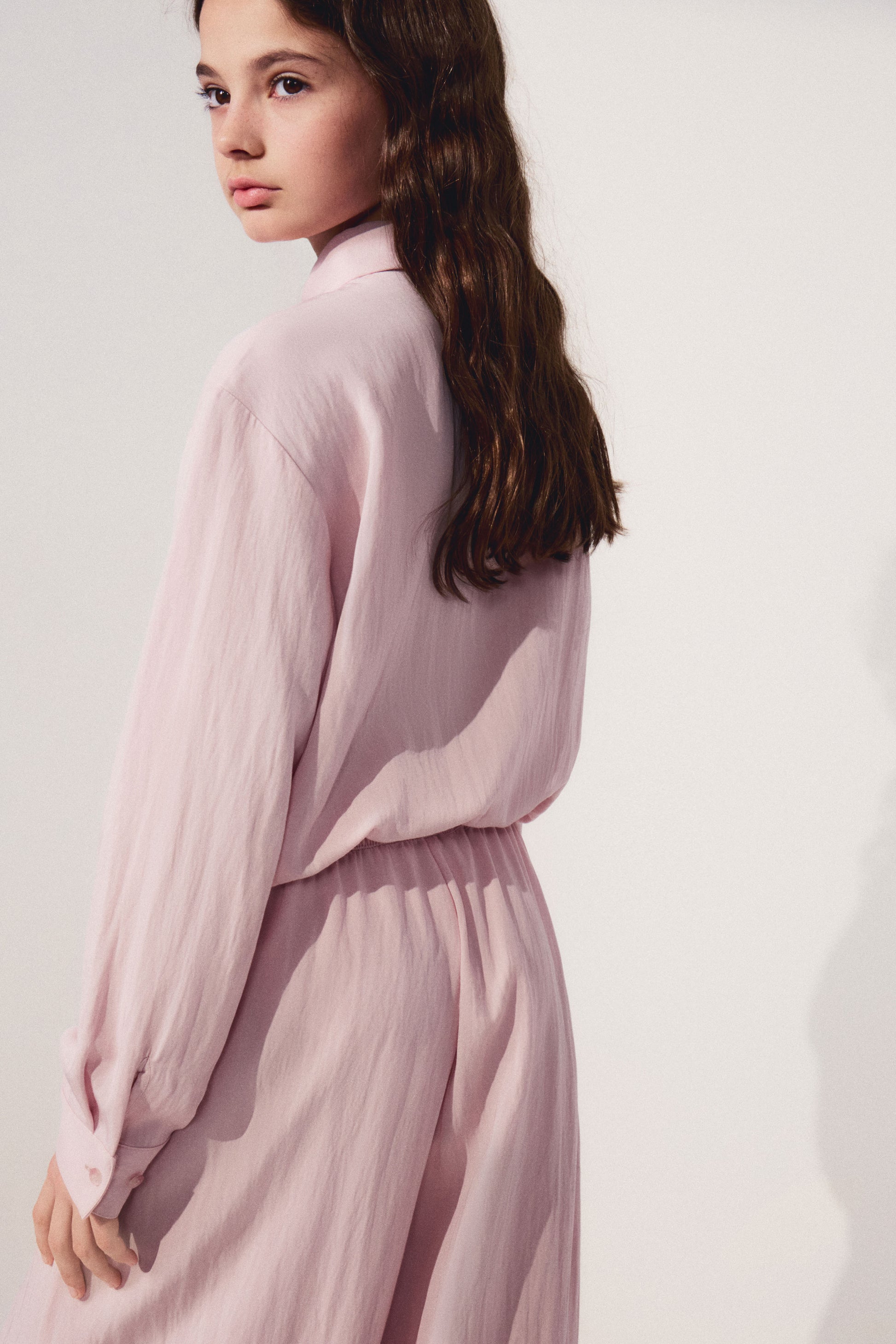 LIGHT PINK