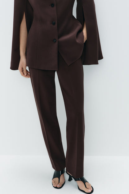 DARK BROWN