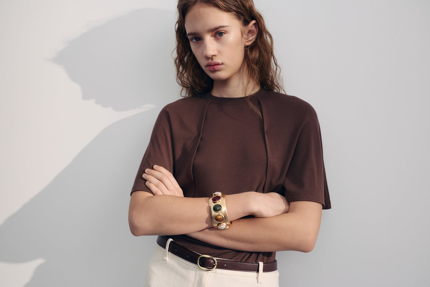 DARK BROWN