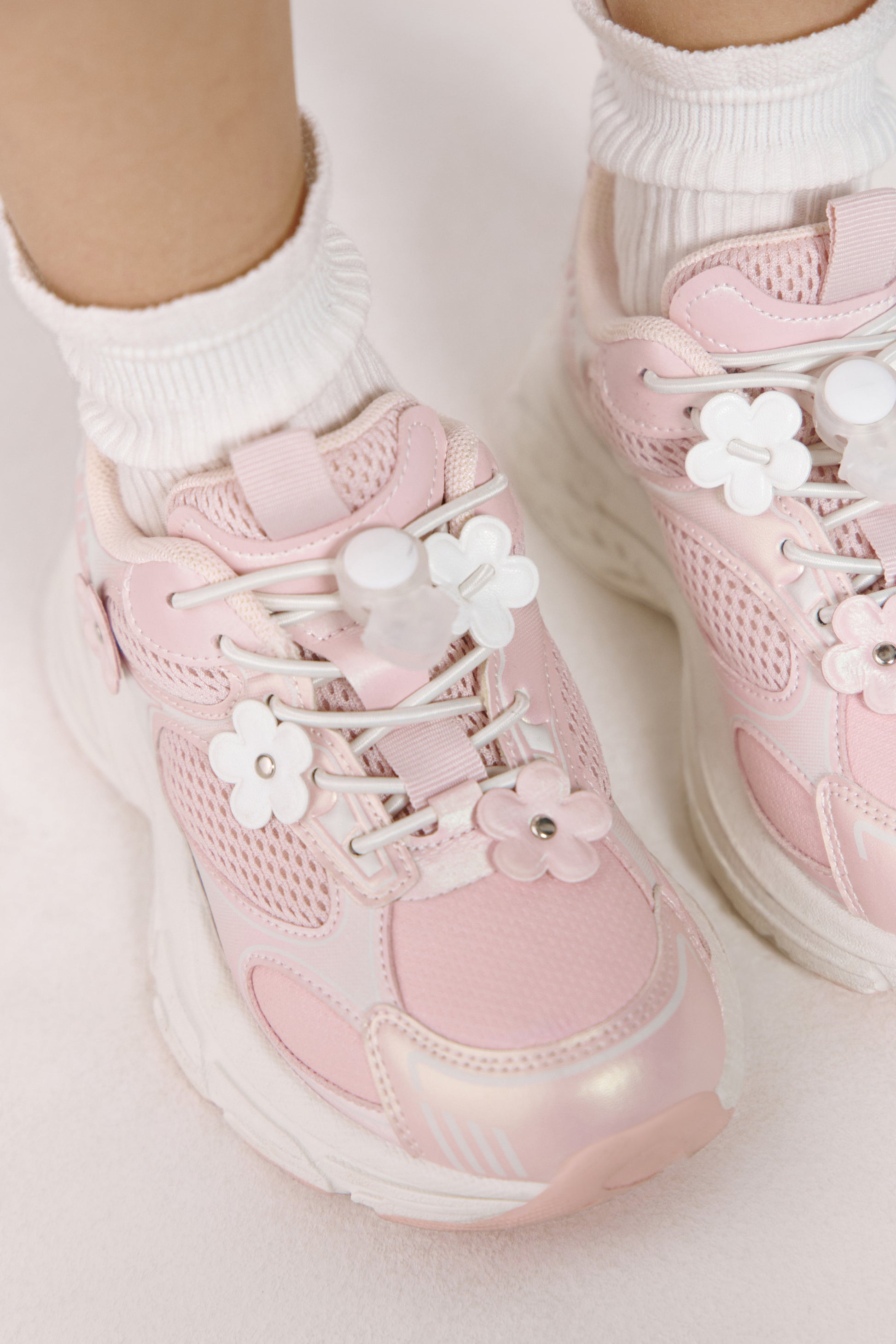 LIGHT PINK