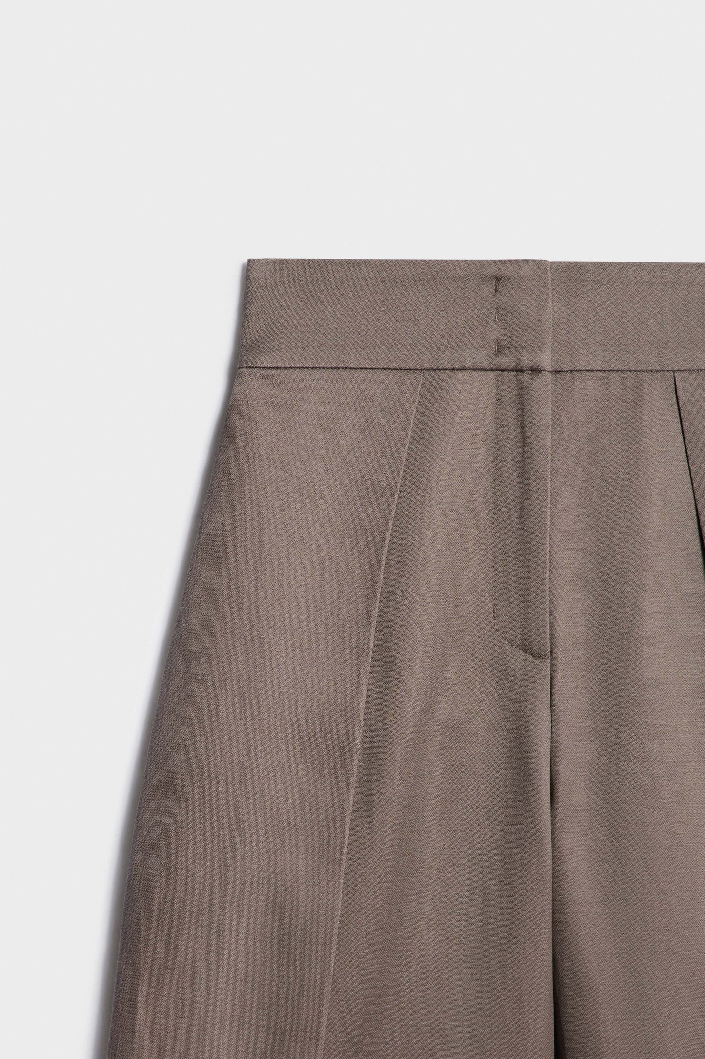 GRAY BROWN