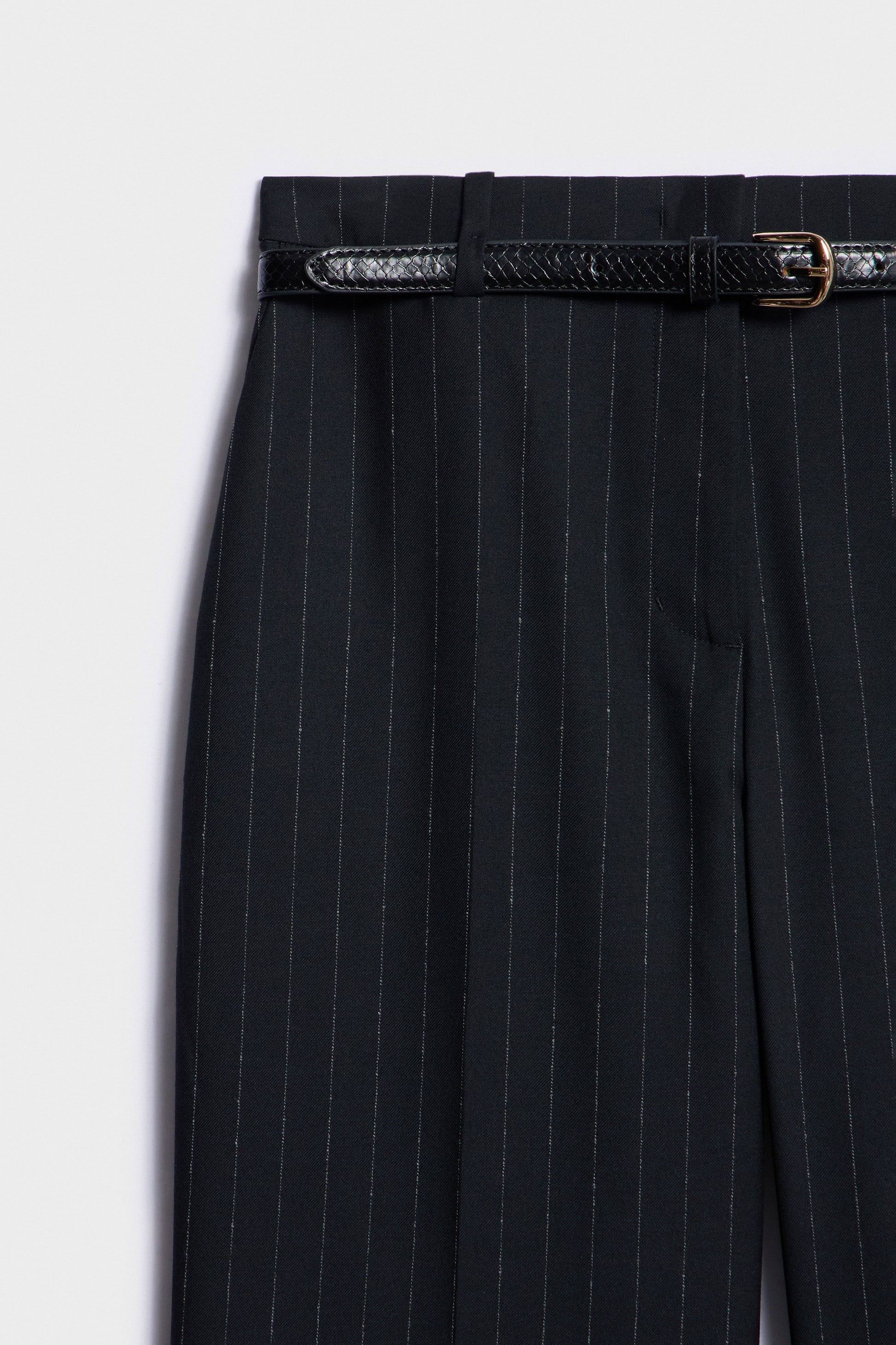 DARK BLUE/WHITE
