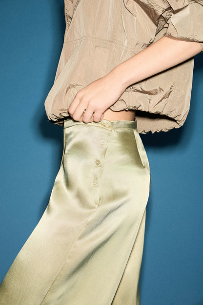 LIGHT OLIVE