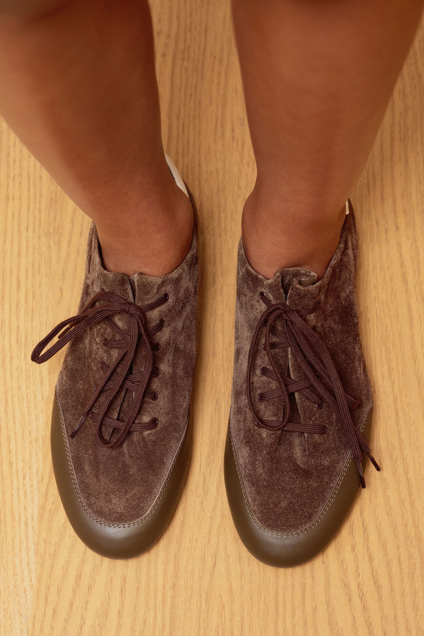GRAY BROWN