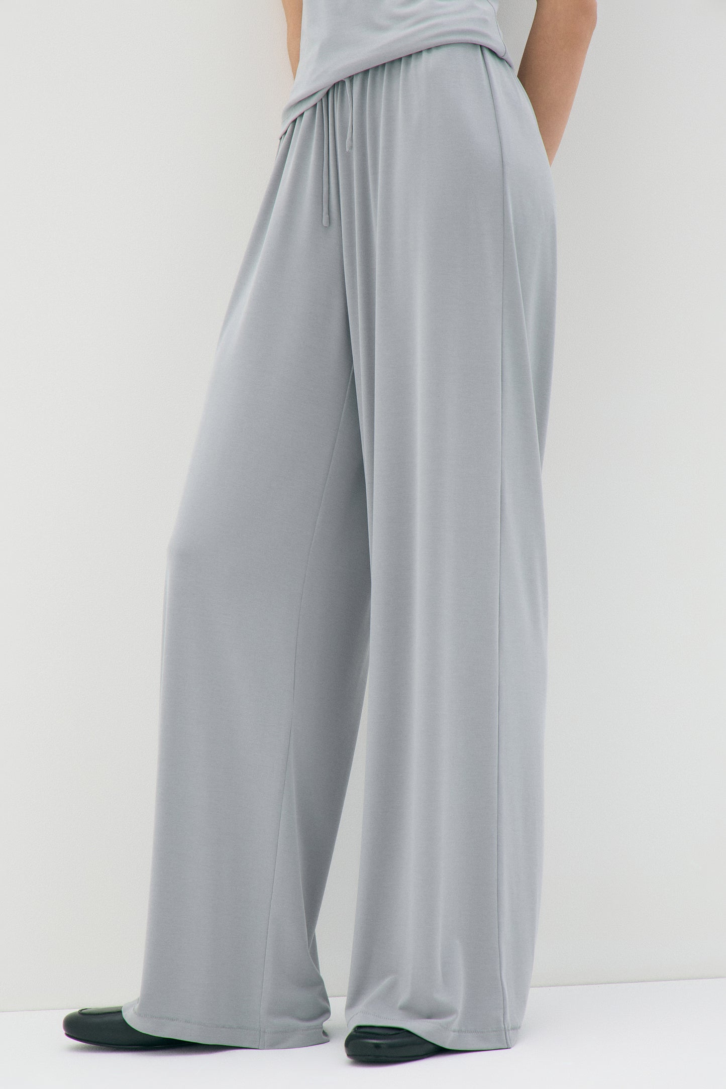 GREY BLUE