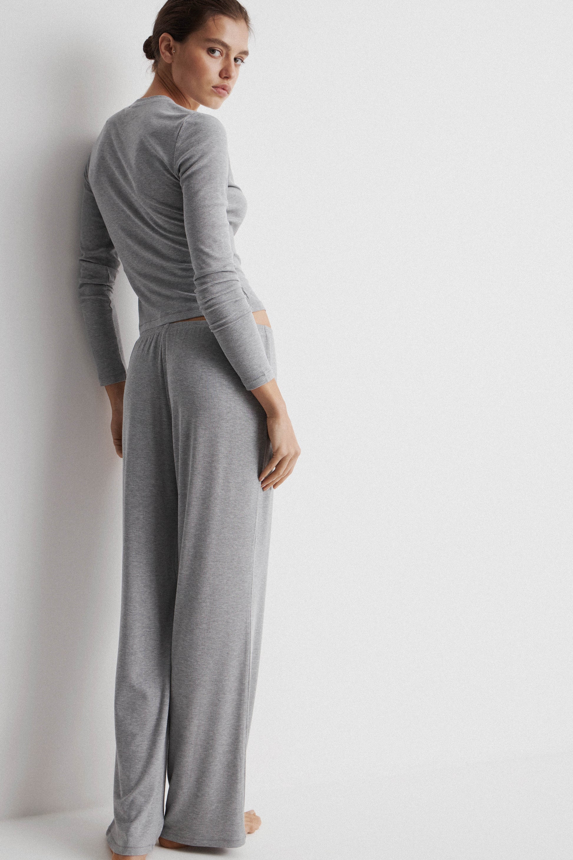 LIGHT GREY MELANGE
