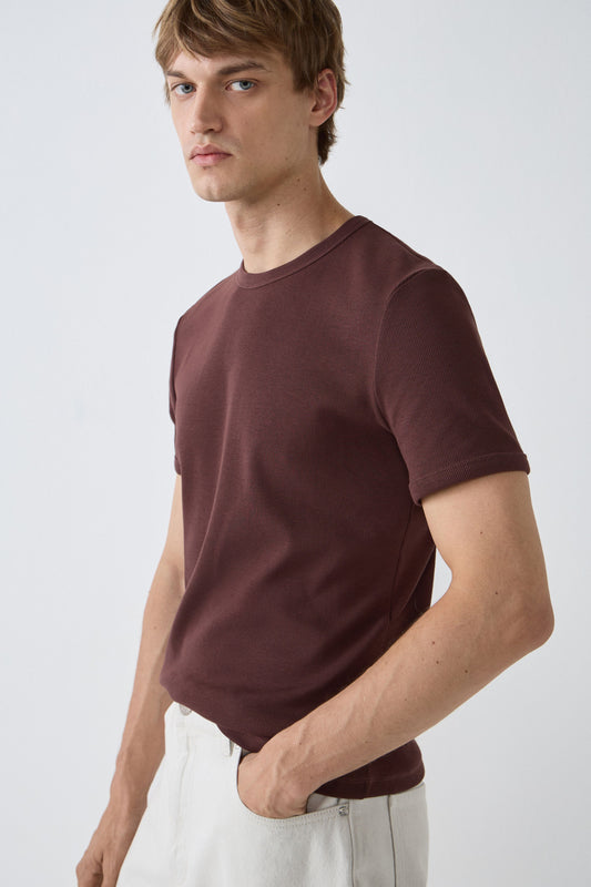 DARK BROWN