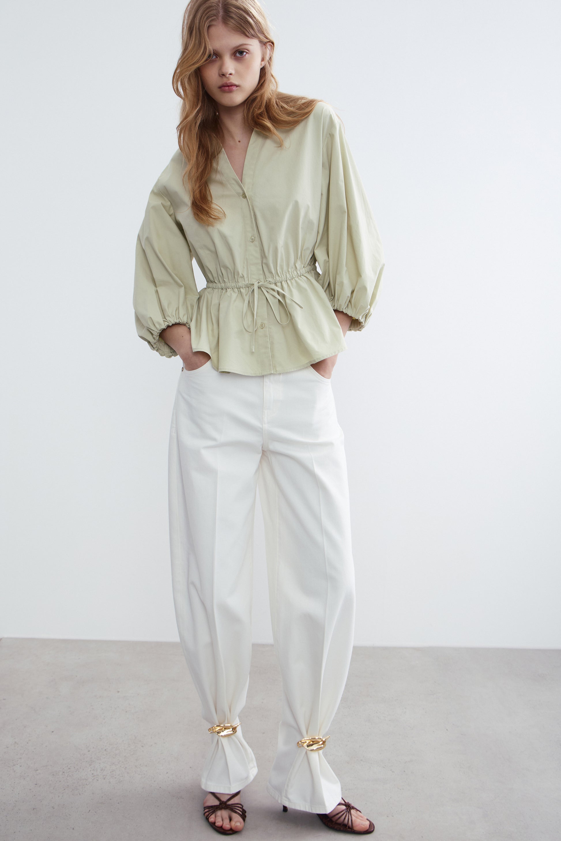 LIGHT GREEN