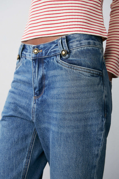 VINTAGE BLUE