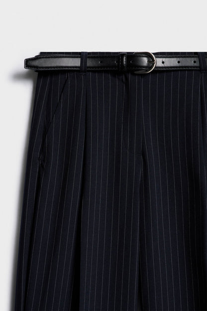 DARK BLUE/WHITE