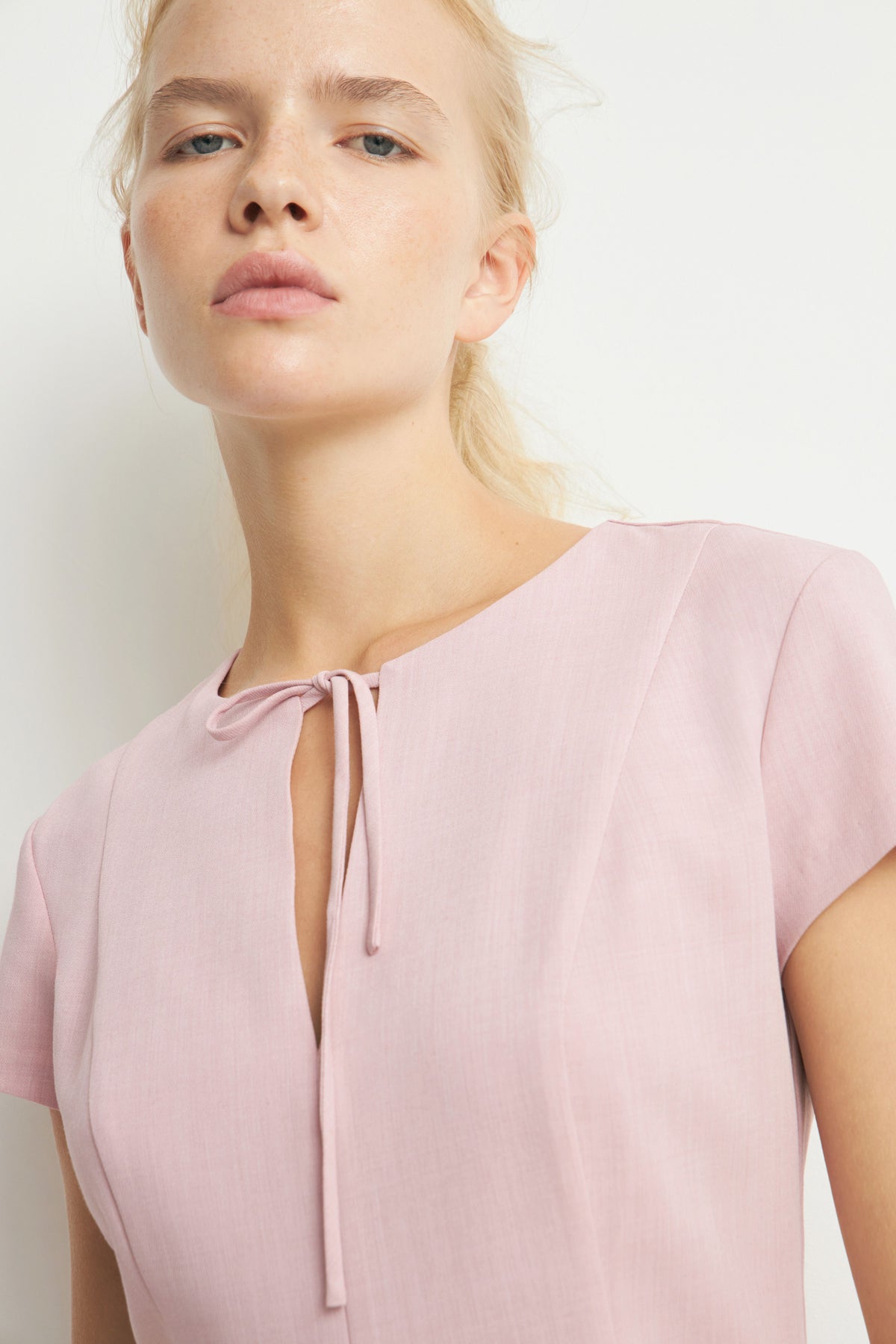 DUSTY ROSE