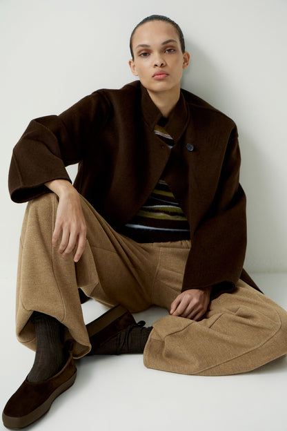 DARK BROWN