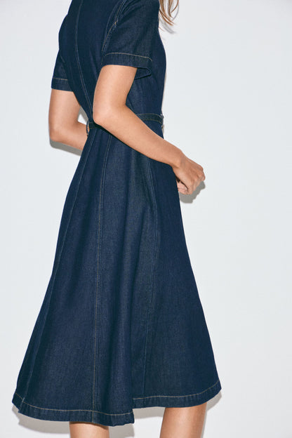 DARK BLUE