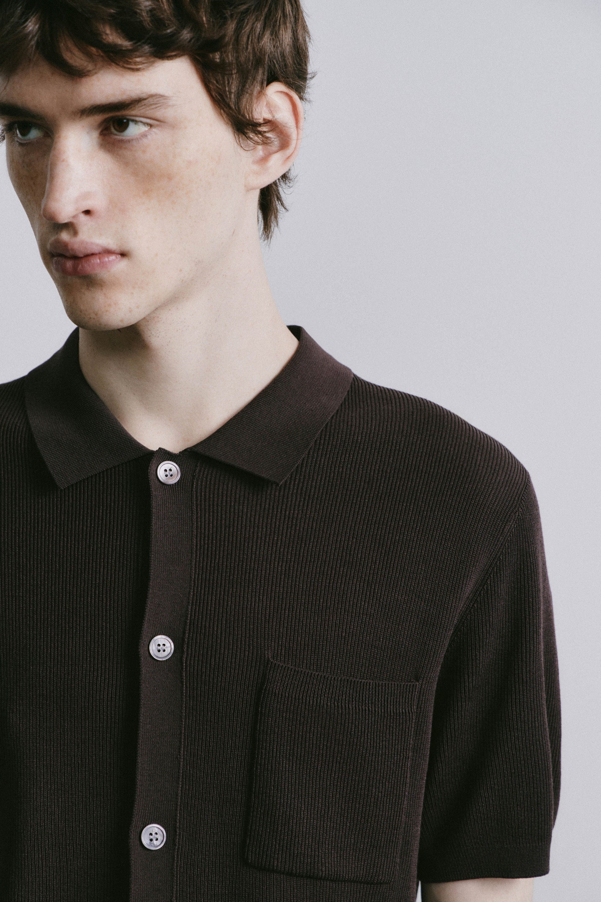 DARK BROWN